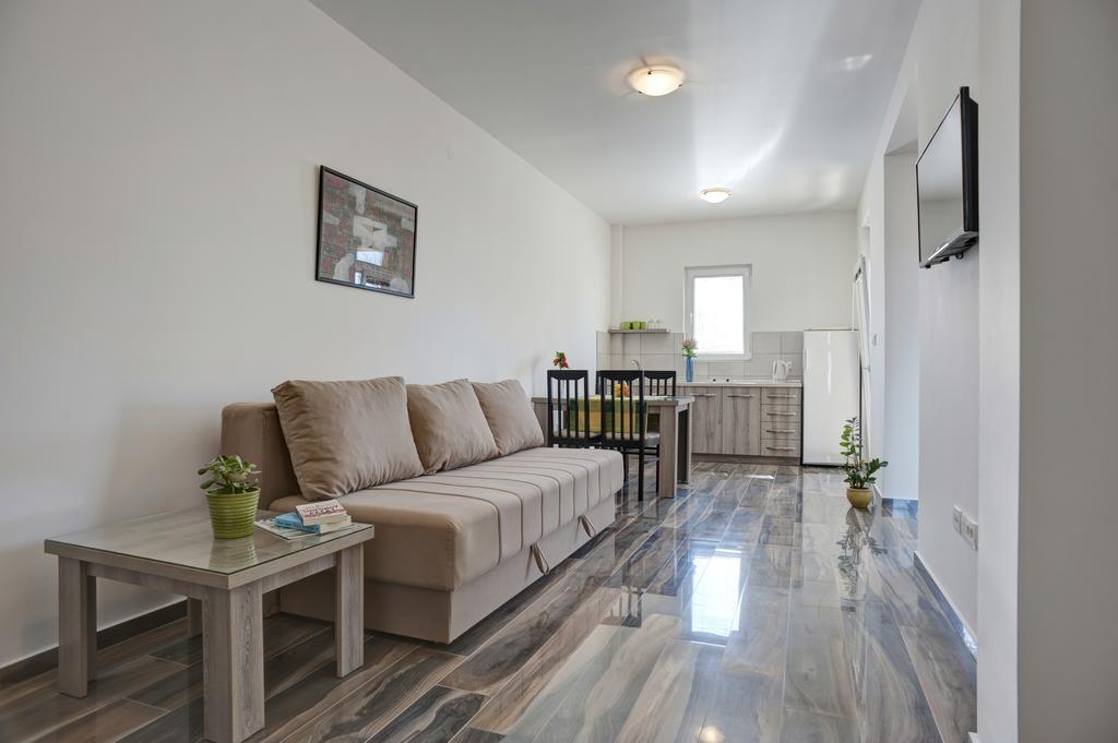 Apartmani Agape Petrovac Exterior foto