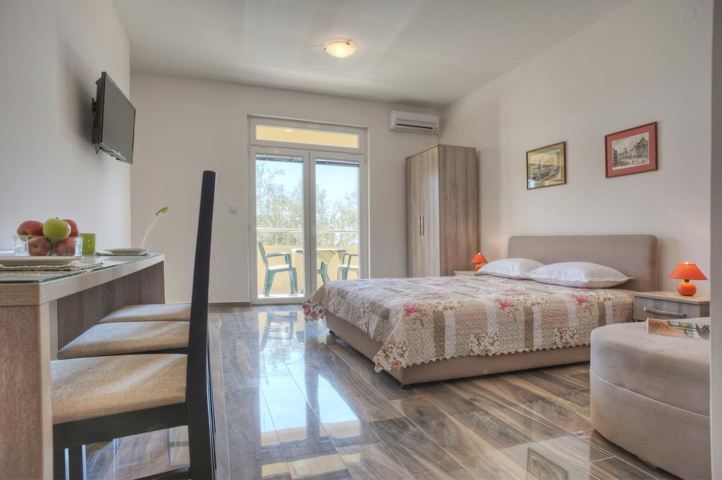 Apartmani Agape Petrovac Exterior foto
